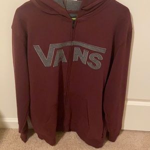 Men’s maroon zip up hoodie